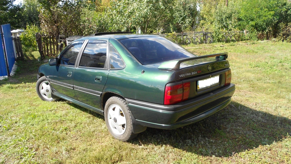 Opel Vectra Цунамі c20ne CDX 4