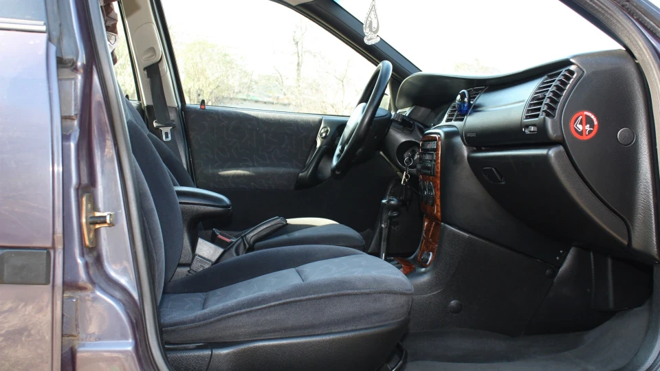 Opel Vectra Пугач 2.5 V6 3