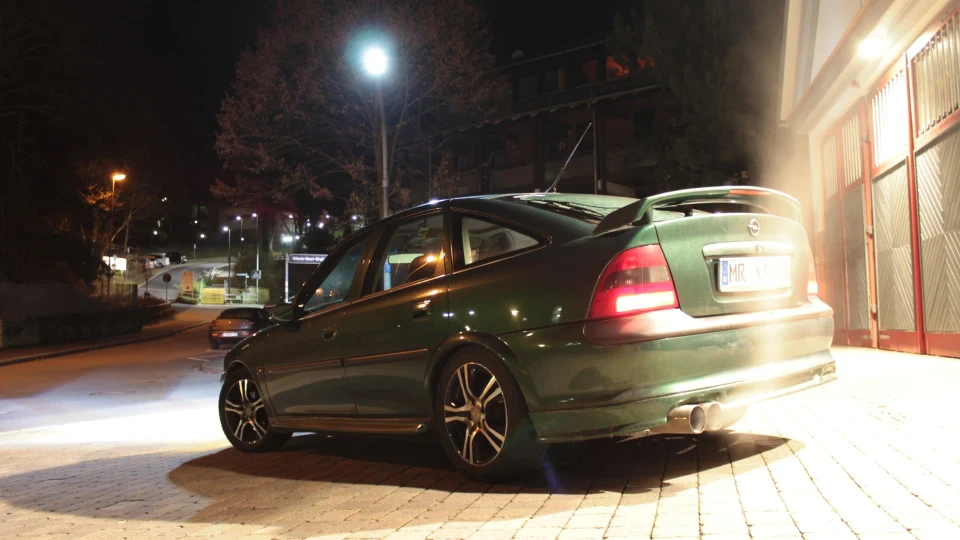 Opel Vectra "GREEN ARROW" 3