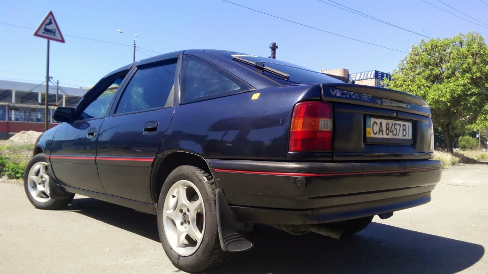 Opel Vectra GT 20SEH Wild