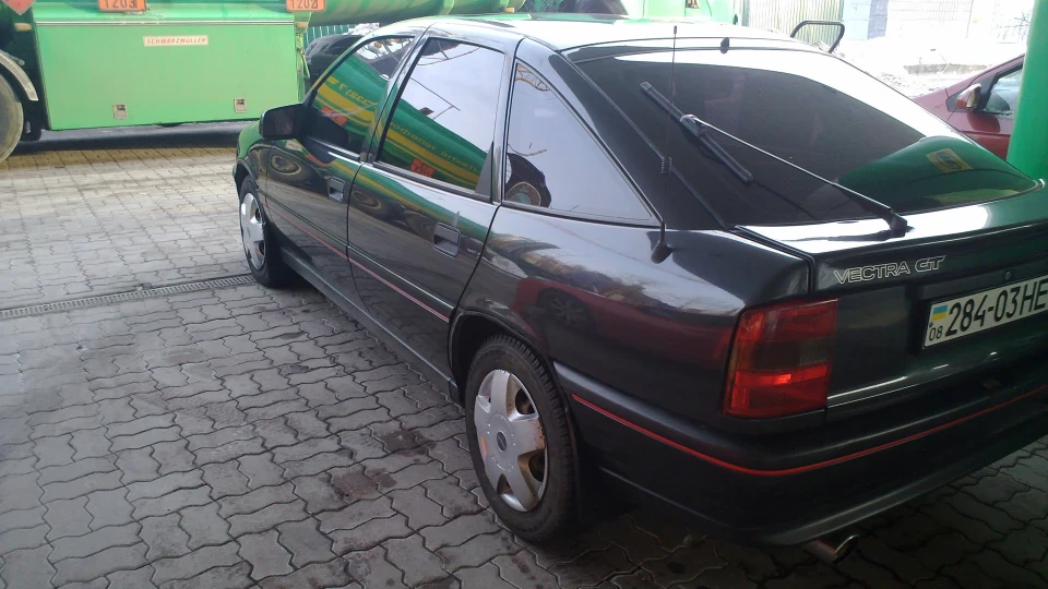 Opel Vectra GT 3