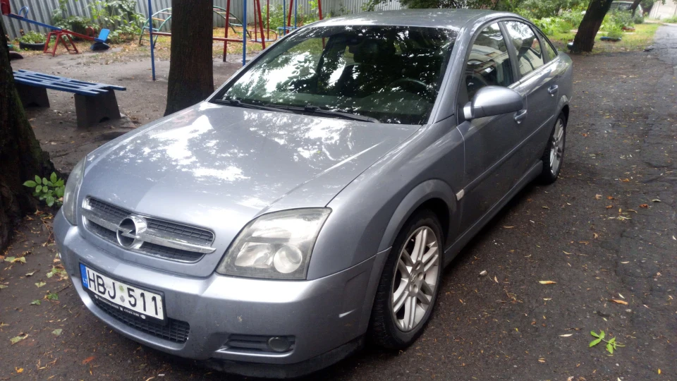Opel Vectra GTS 2,2 DTI "Josephine" 4