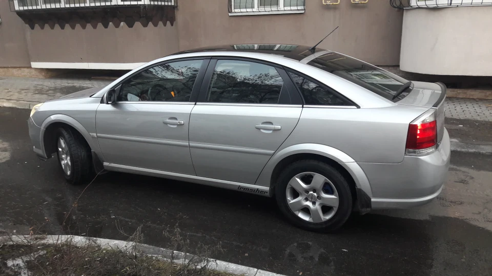 Opel Vectra GTS 4