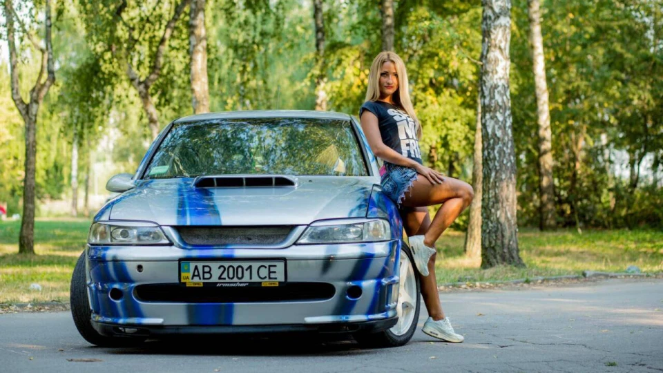 Opel Vectra Яскрава Яскрава 3,2 V6 3