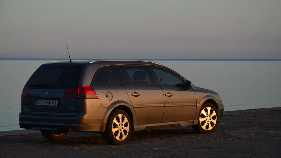 Opel Vectra Moonland 3