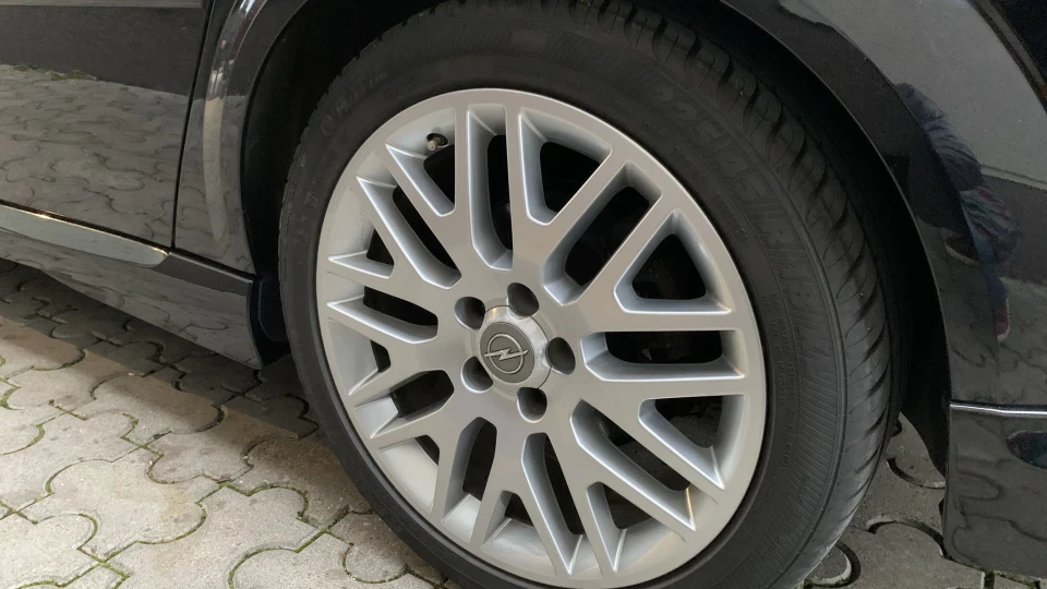 Opel Vectra OPC Line 2
