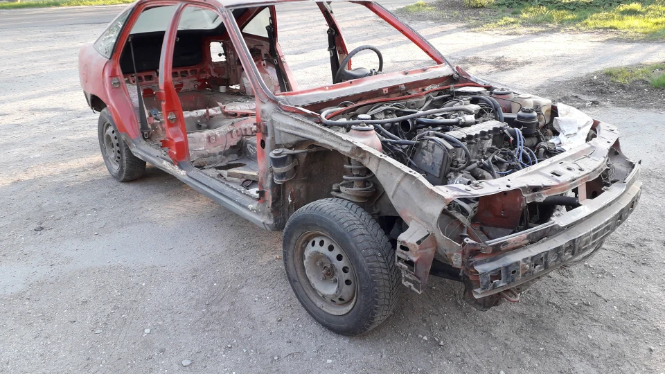 Opel Vectra птах Фенікс