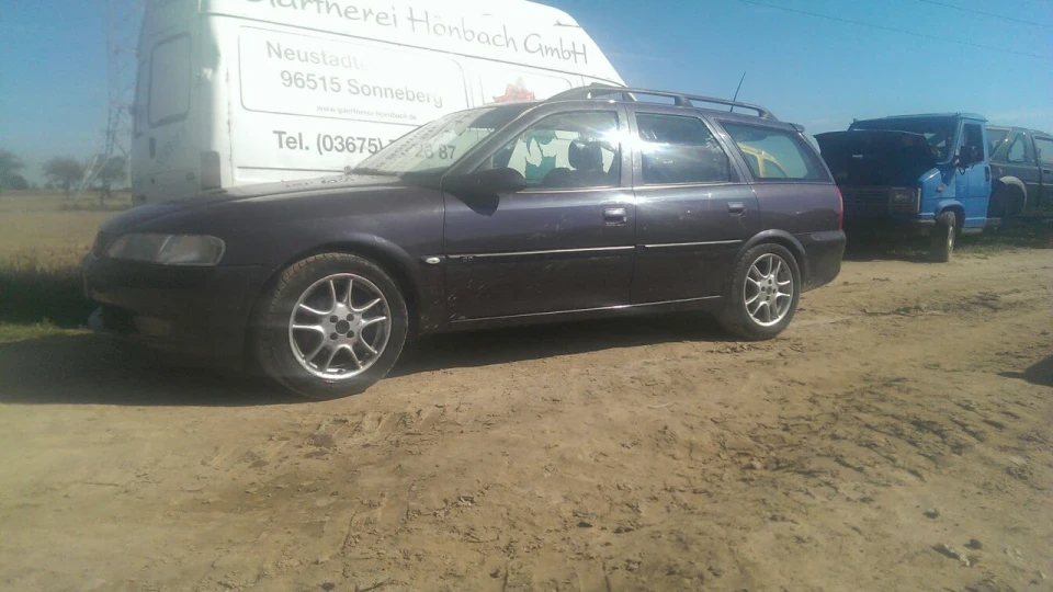 Opel Vectra мандрівниця 4