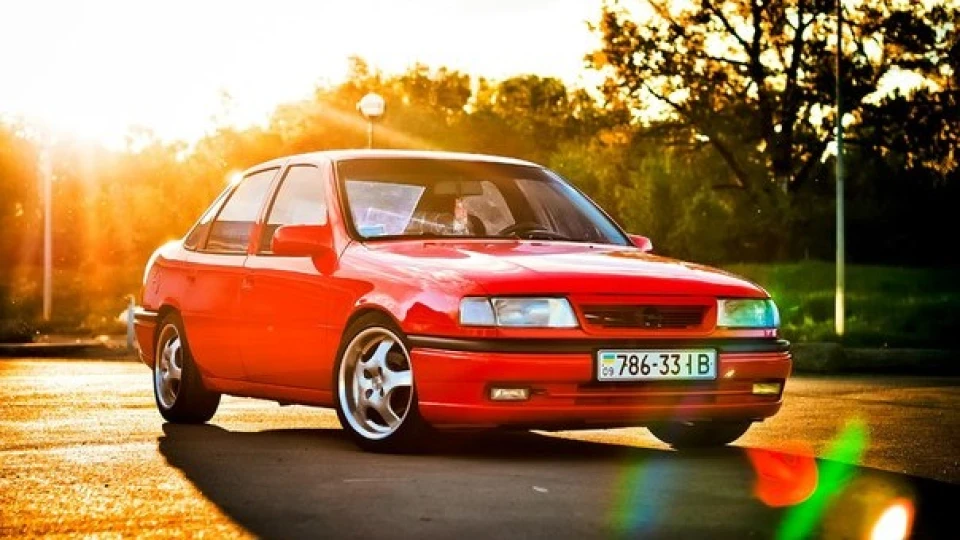 Opel Vectra RED BULL 5