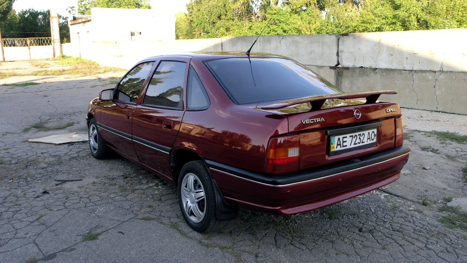 Opel Vectra Red rock 4