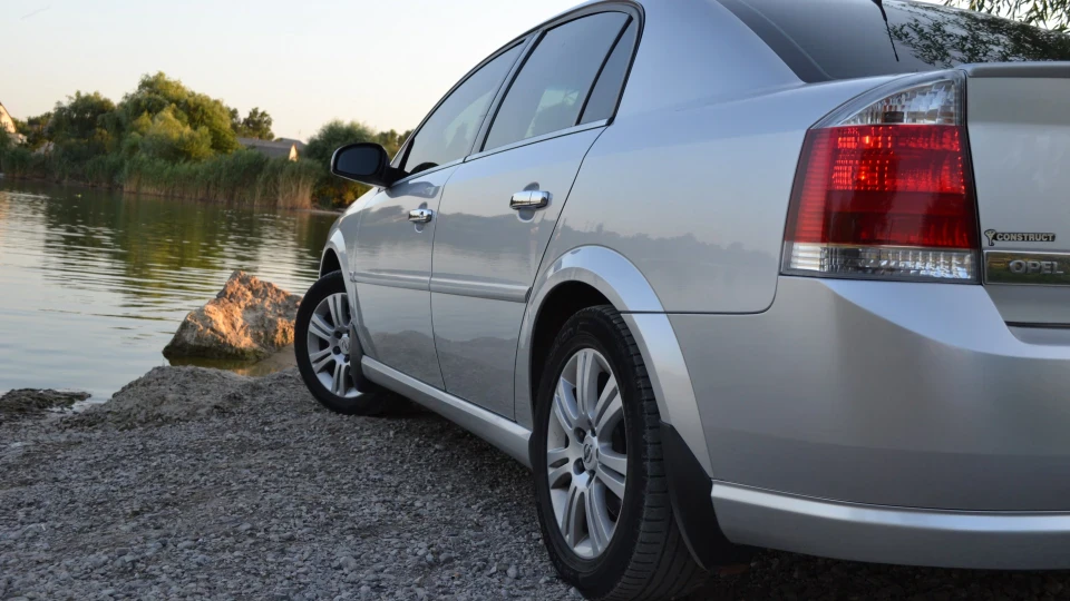 Opel Vectra Sechs 4