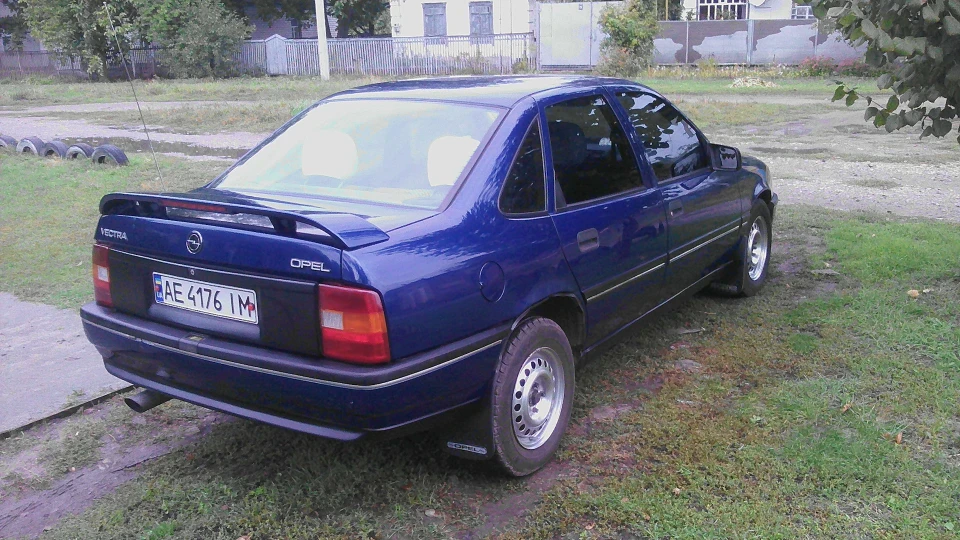 Opel Vectra Синій металік C20XE 2