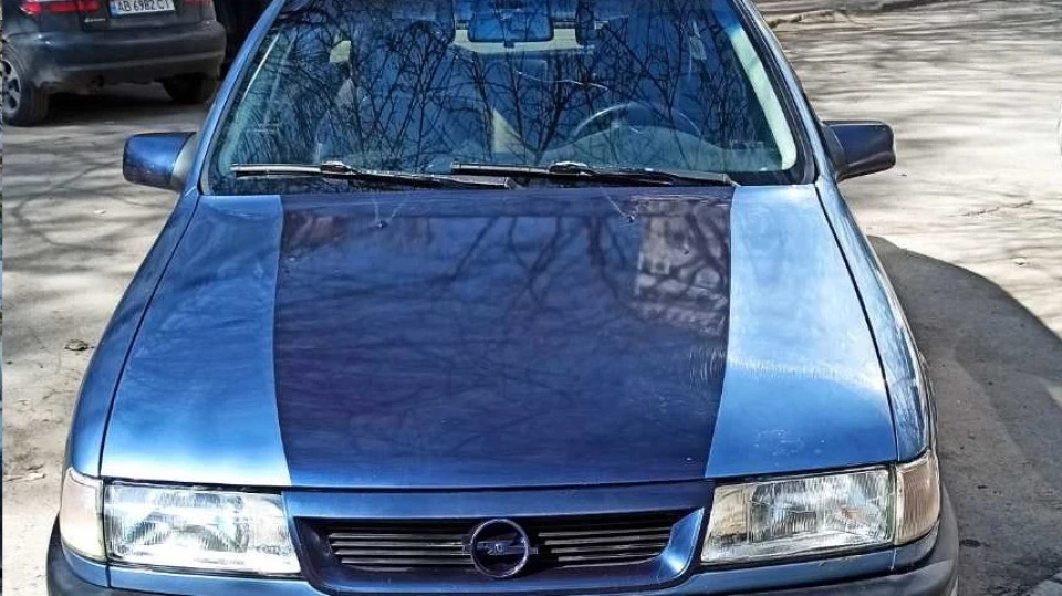 Opel Vectra Синій Хетчбек 2