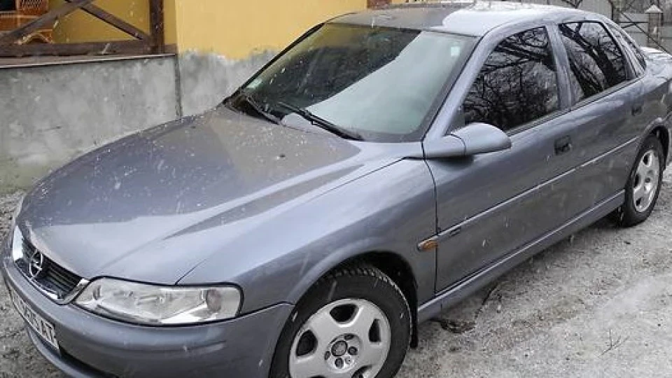 Opel Vectra сomfort 1.8 4