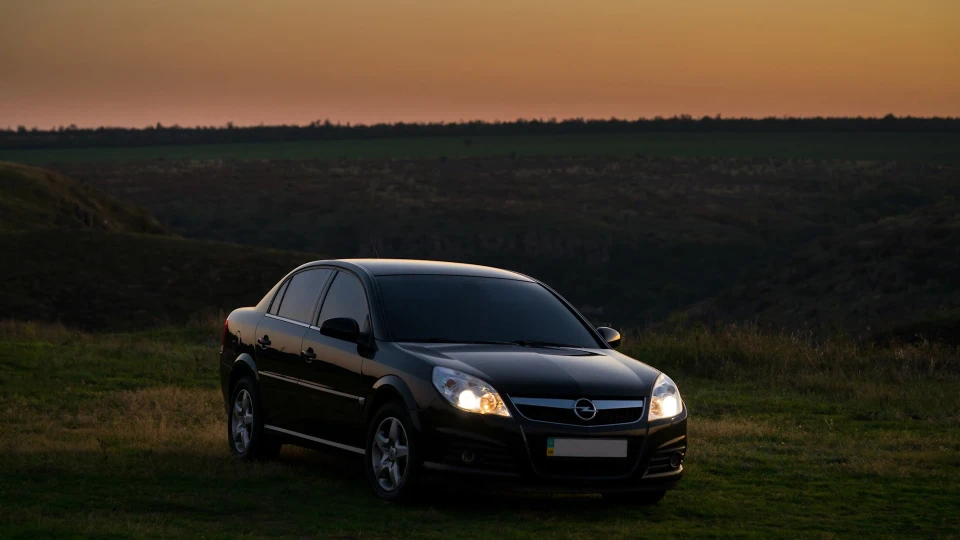 Opel Vectra Sparrow 4
