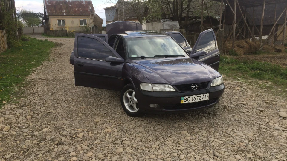 Opel Vectra turbo diesel x20DTL 3