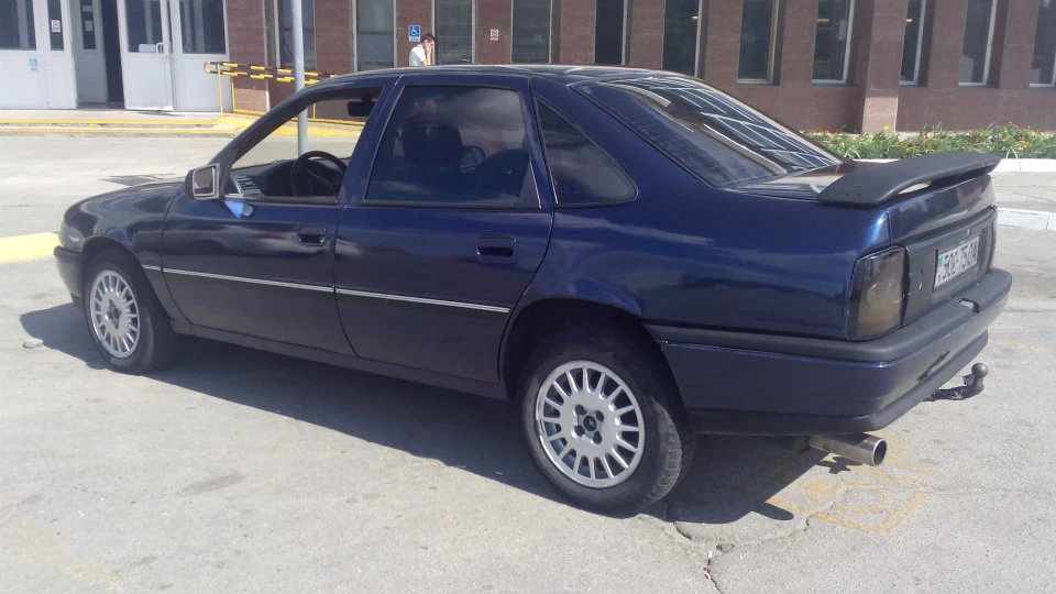 Opel Vectra v означає vectra 2