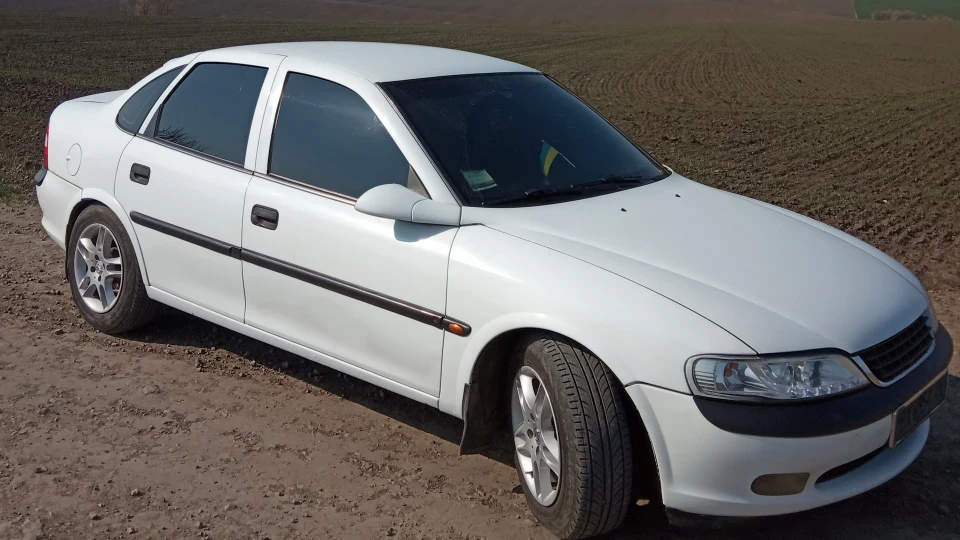 Opel Vectra В1.8 Наречена з Автоматом