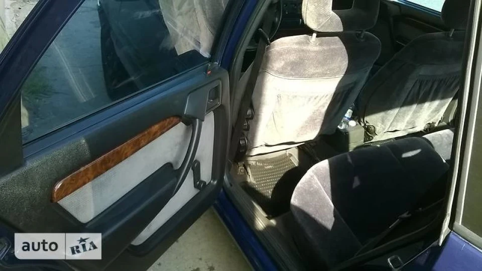 Opel Vectra Vectra A 2.0i GLS 5