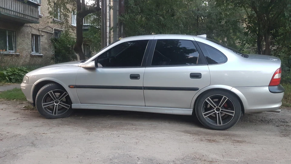 Opel Vectra Вітек Адамич 2