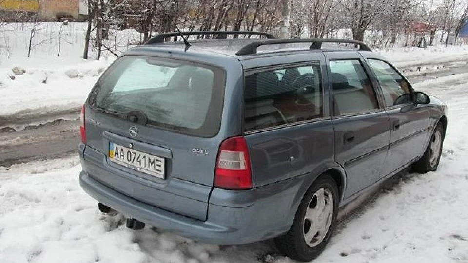 Opel Vectra X16XEL 2