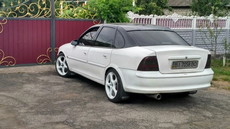 Opel Vectra Yin-Yang 3