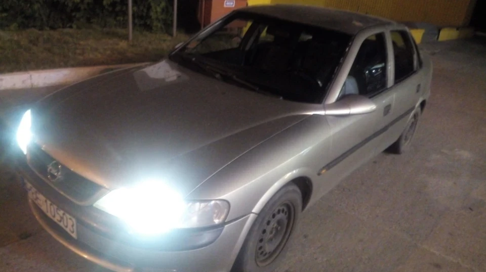 Opel Vectra Зеленоока Бджола