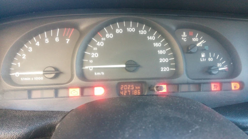 Opel Vectra Зеленоока Бджола 2