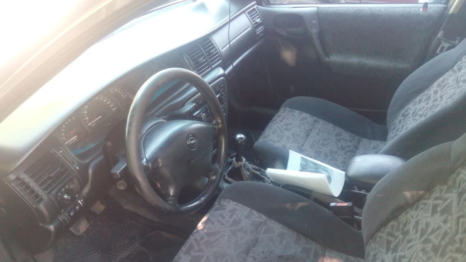 Opel Vectra Зеленоока Бджола 3