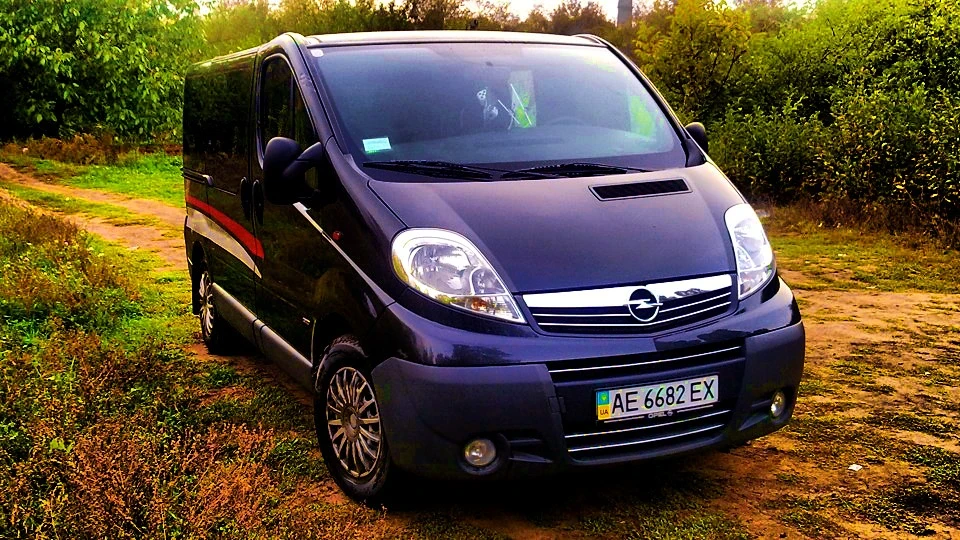 Opel Vivaro 4