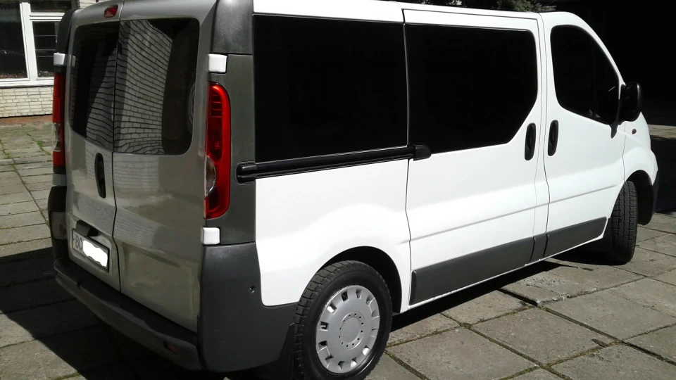 Opel Vivaro 2