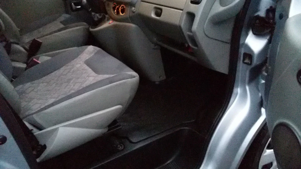 Opel Vivaro 2