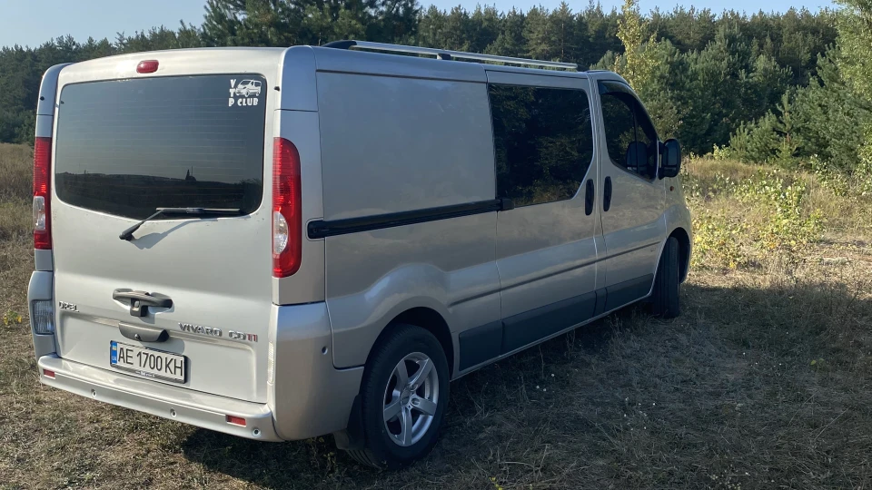 Opel Vivaro 2