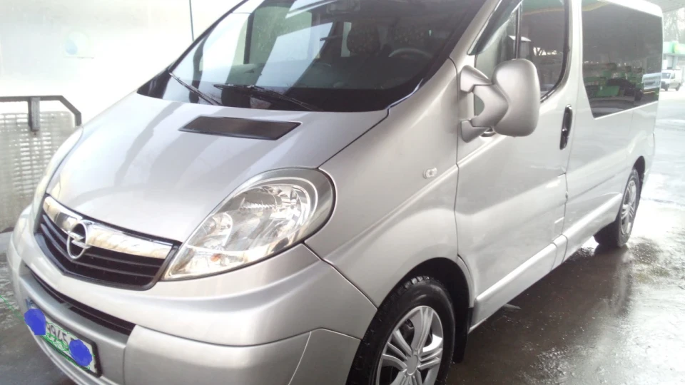 Opel Vivaro 2