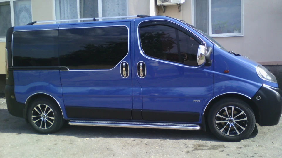 Opel Vivaro 4