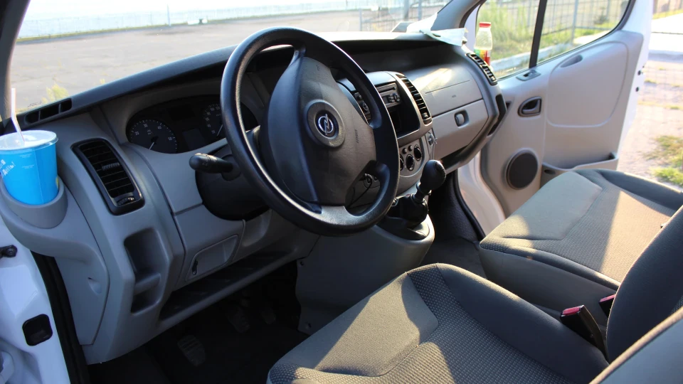 Opel Vivaro 4