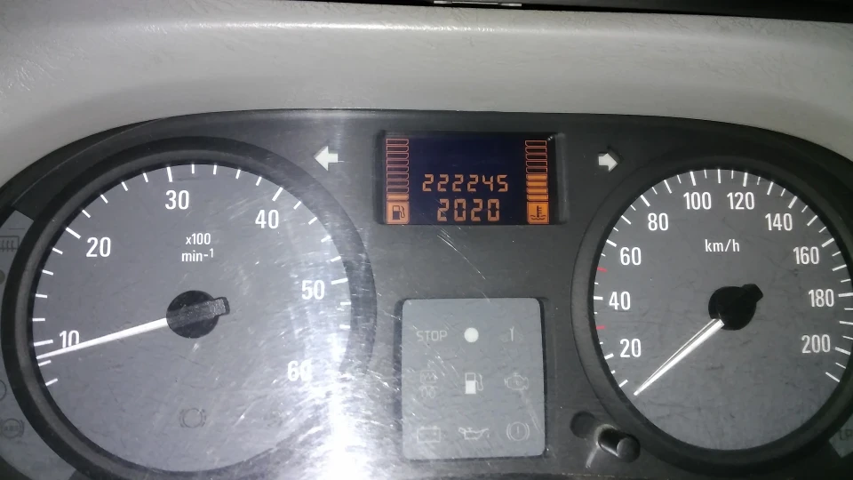 Opel Vivaro 4