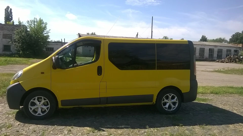 Opel Vivaro 2