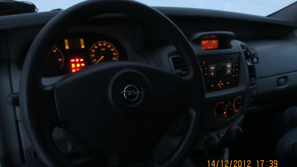 Opel Vivaro 2
