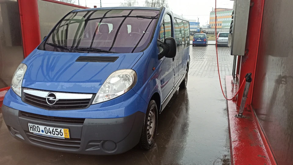 Opel Vivaro 2