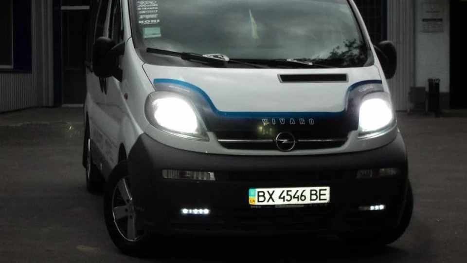 Opel Vivaro 4