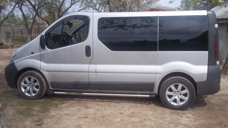 Opel Vivaro 2