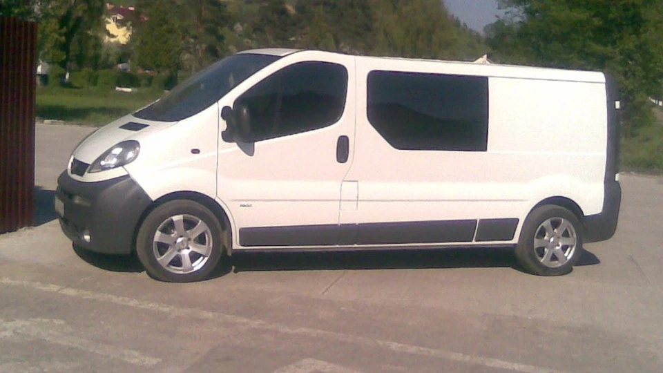 Opel Vivaro 4