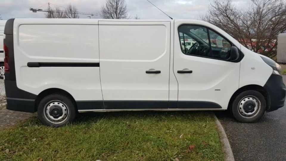 Opel Vivaro 2