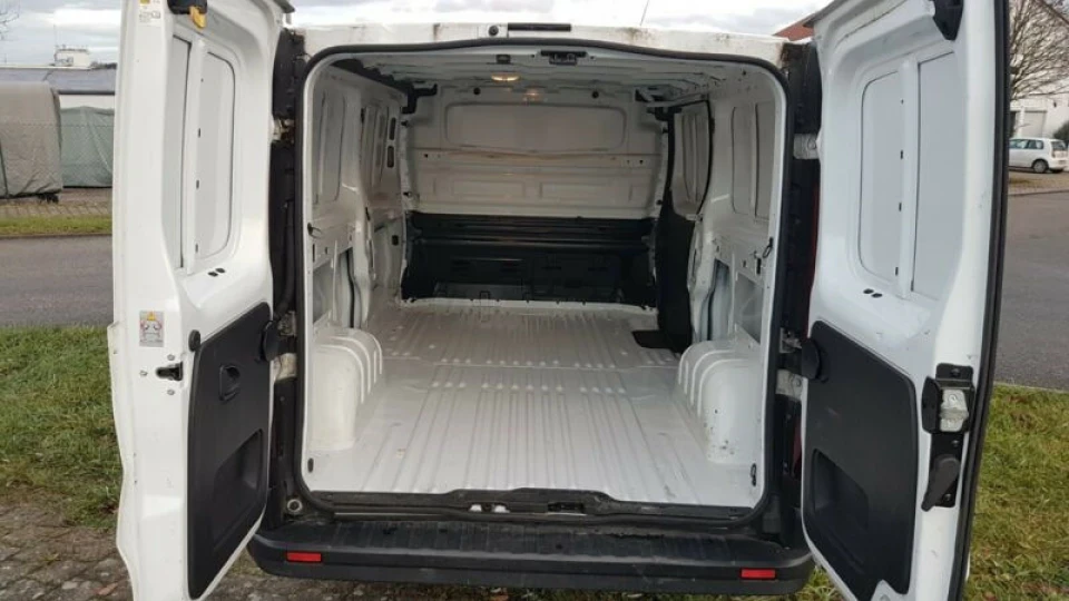 Opel Vivaro 4