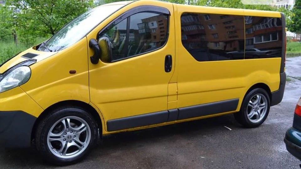 Opel Vivaro 2