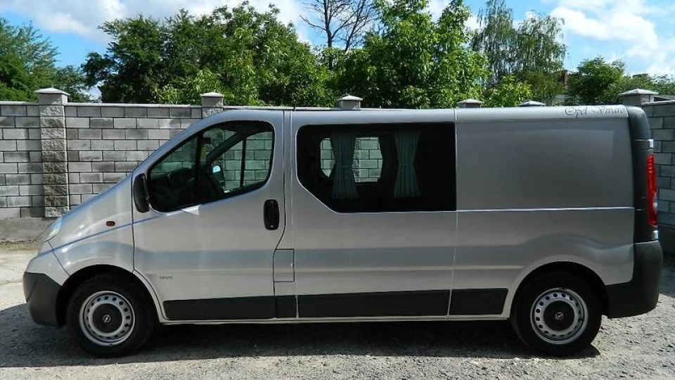 Opel Vivaro 2