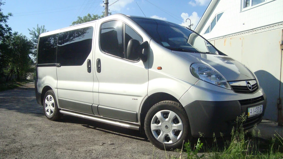 Opel Vivaro 2