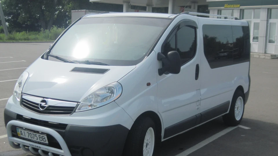 Opel Vivaro 2
