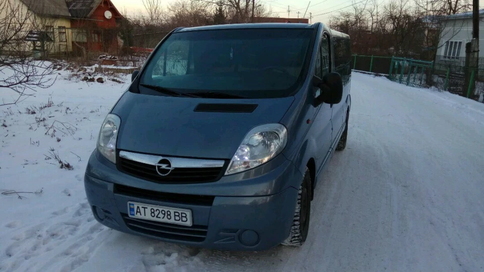 Opel Vivaro 2